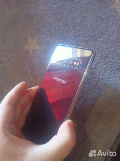 Samsung Galaxy S10, 8/128 ГБ