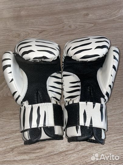 Боксерские перчатки 12 oz Green Hill