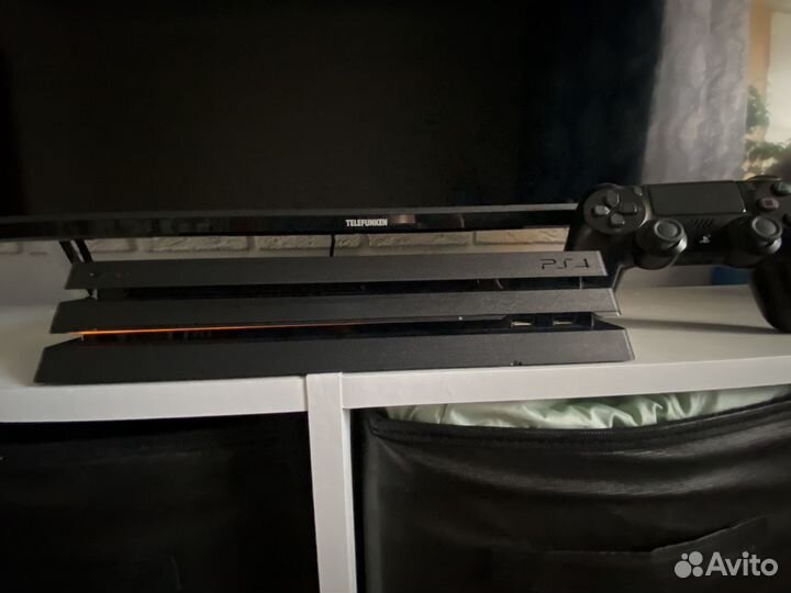 Sony playstation 4 pro 1tb