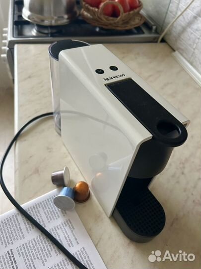 Кофемашина nespresso essenza mini