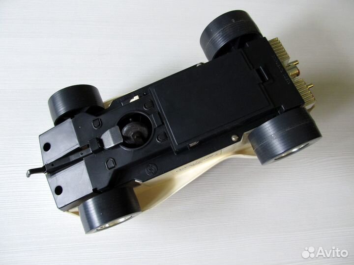 Игрушка советская с детектором препятствия