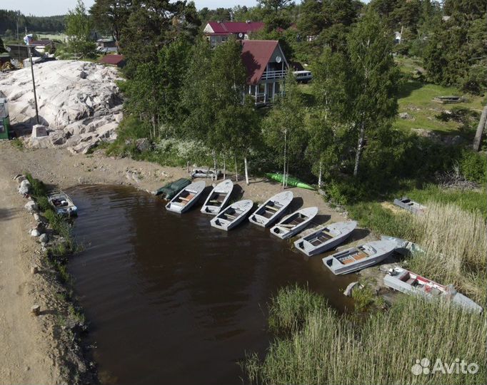 Прокат лодок с мотором