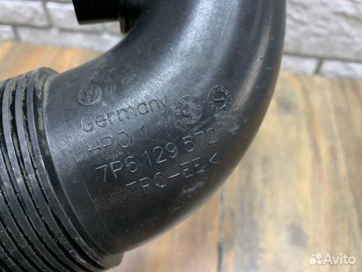 VW Touareg NF Патрубок воздушного фильтра 4.1 ckda