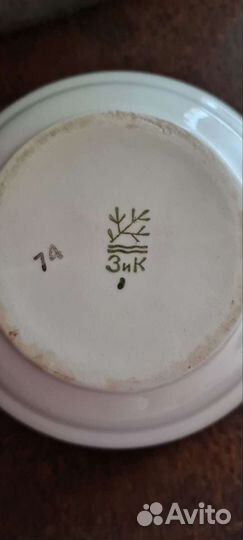 Тарелки и супница