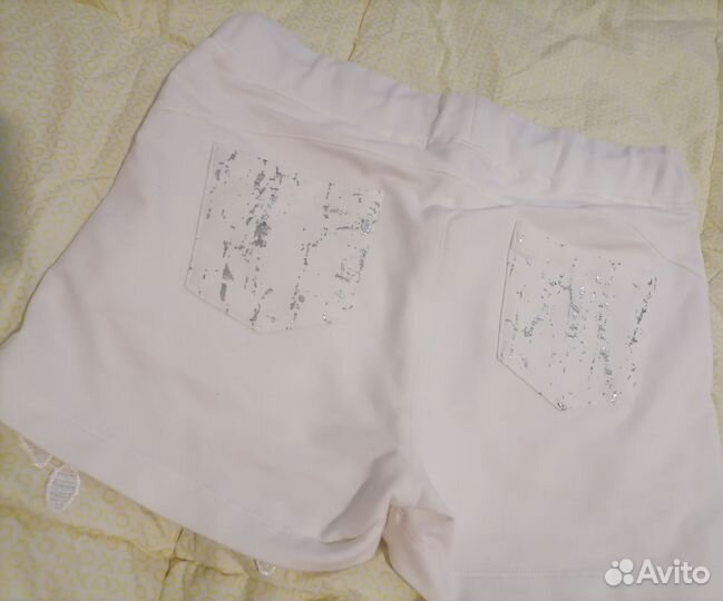 Шорты женские с кружевом и стразами