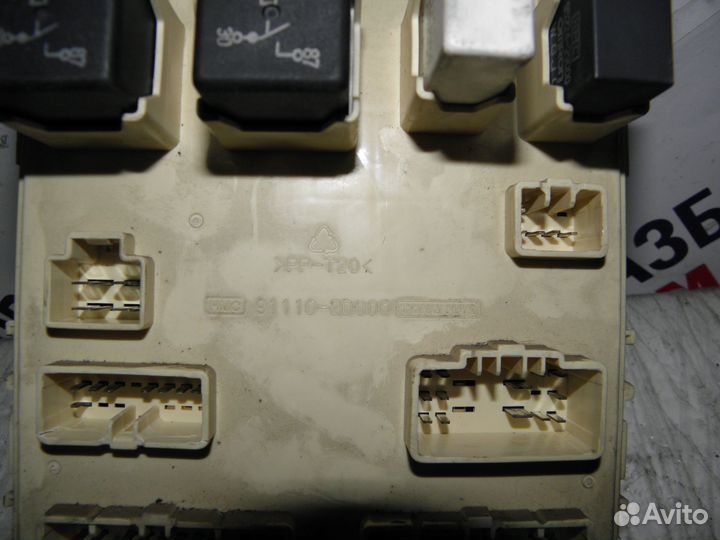 Блок предохранителей Hyundai Elantra XD 911102D001