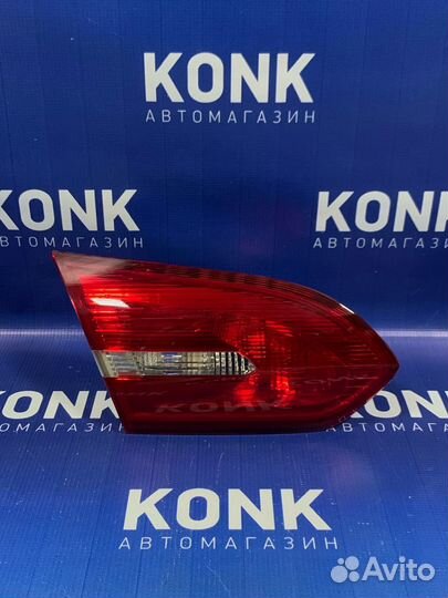 Левый фонарь в крышку багажника на Форд Фокус 3