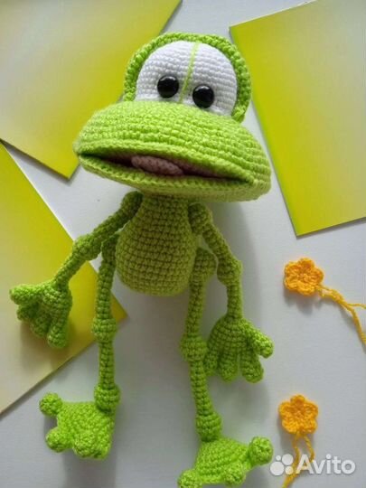 Игрушка лягушка