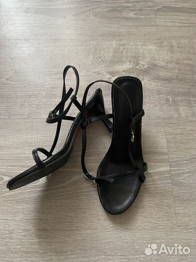 Босоножки женские 35 размер
