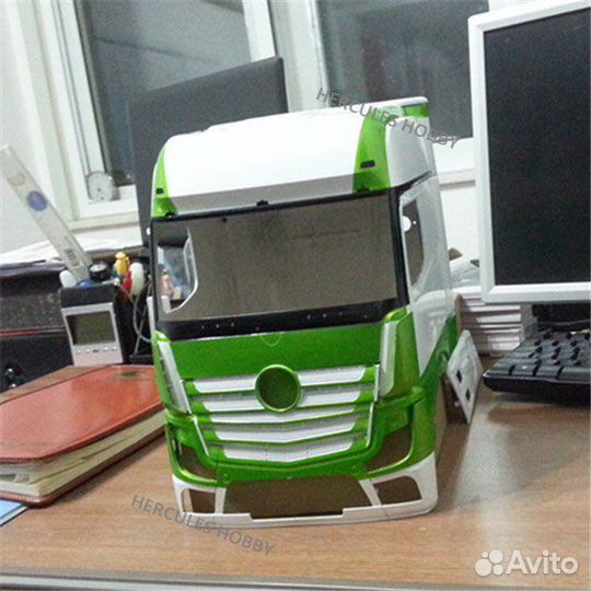 Tamiya/Hercules Hobby 1/14 Mercedes Benz Actros 2