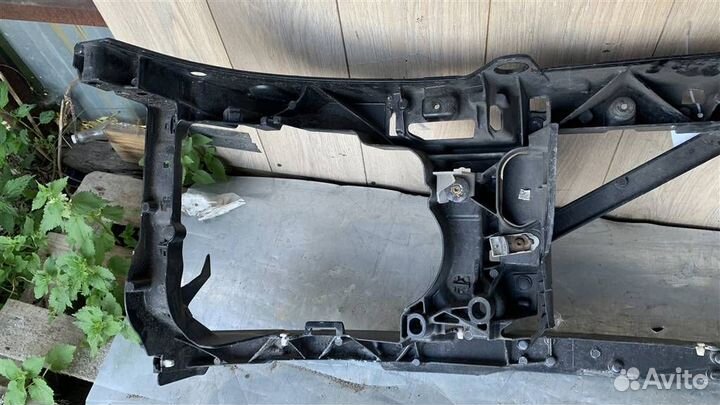 Панель передняя телевизор от Land Rover Range Rov