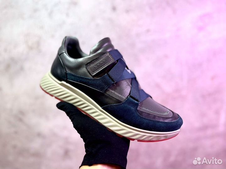 Кроссовки Ecco стильные