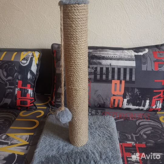 Petmil Когтеточка-столбик с игрушкой 48х35х35 см