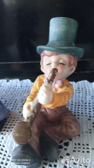 Статуэтки. Много