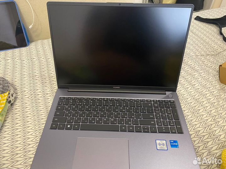 Ноутбук новый Huawei MateBook D 16 rlef-W5651D