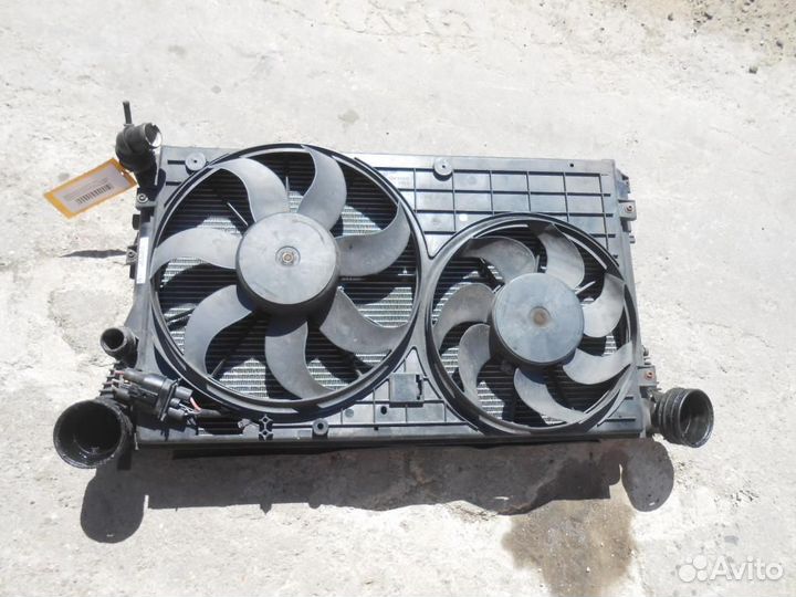 Вентилятор радиатора Volkswagen Golf