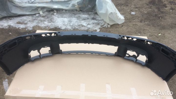 Бампер передний Volkswagen Golf V 03-08