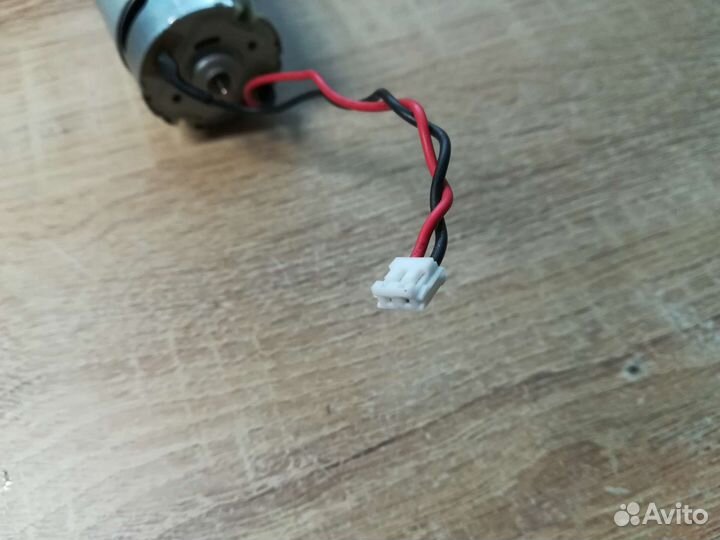 Мотор от игрового руля logitech driving force gt