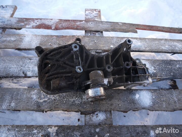 Кронштейн генератора с натяжителем Рено Логан 1 1