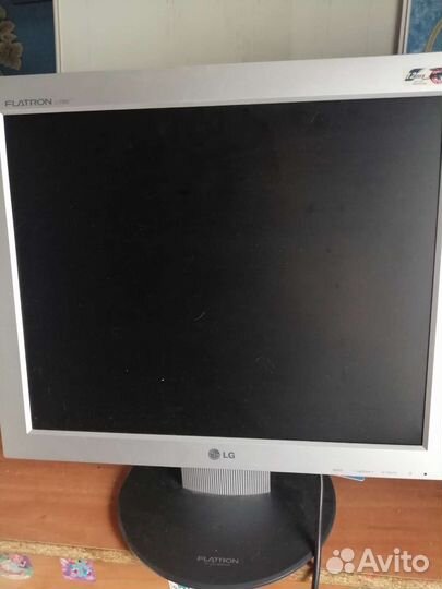 Монитор LG