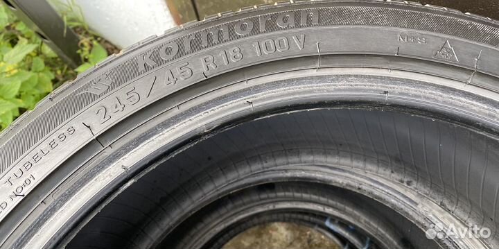 Kormoran SnowPro B2 245/45 R18 100V