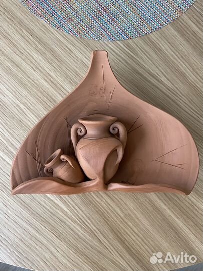 Декоративные глиняные украшения на стену