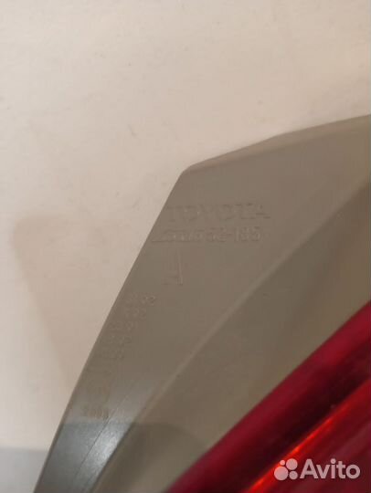 Фонарь toyota vitz ncp90 koito 52-185,52-142