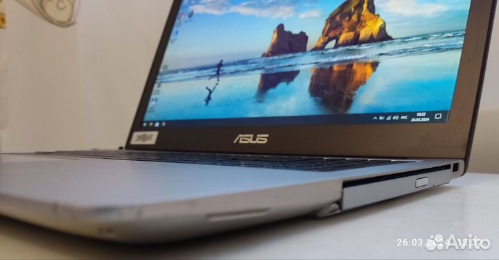 Asus ux52 core i5, gt645m, 10gb, SSD