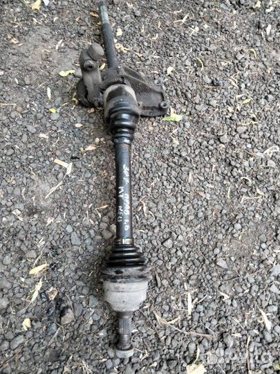 Приводной вал привод МКПП правый Peugeot 307 1.6