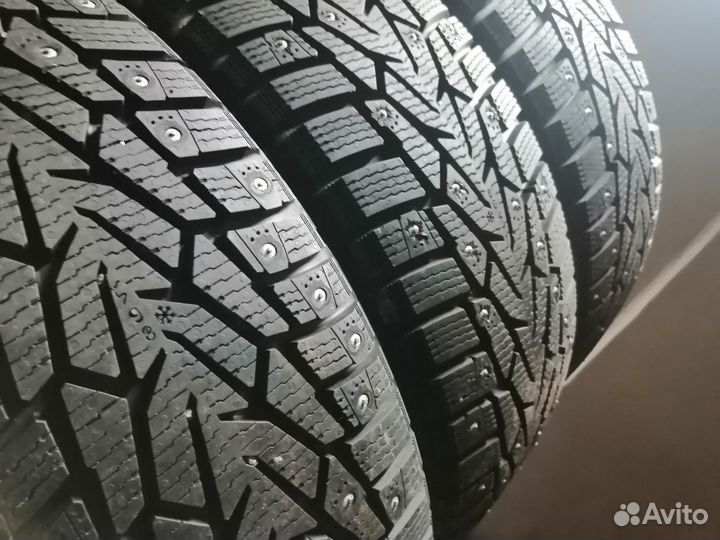 Nokian Tyres Nordman 7 SUV 215/60 R16