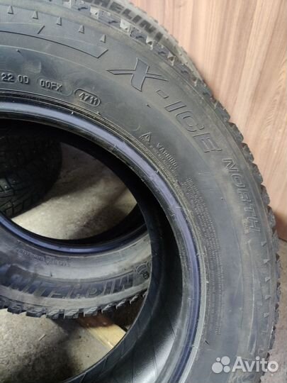 Michelin X-Ice North 2 215/65 R16