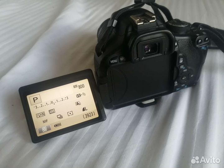 Зеркальный фотоаппарат canon 600d