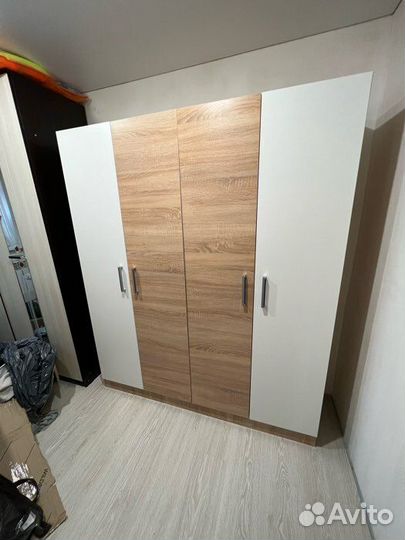 Шкаф на заказ от Фабрики