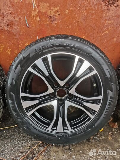 Pirelli Ice Zero 215/55 R17