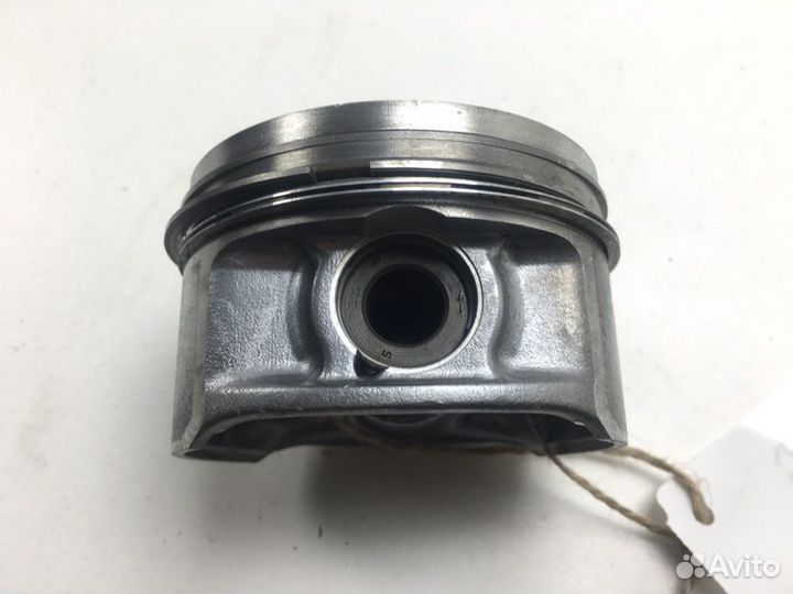 Поршень Audi A6 4B2 AGA 1998