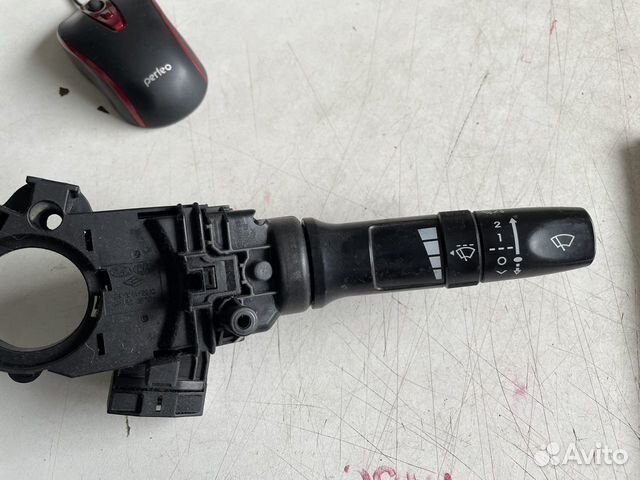 Переключатель стеклоочистителей Hyundai Solaris