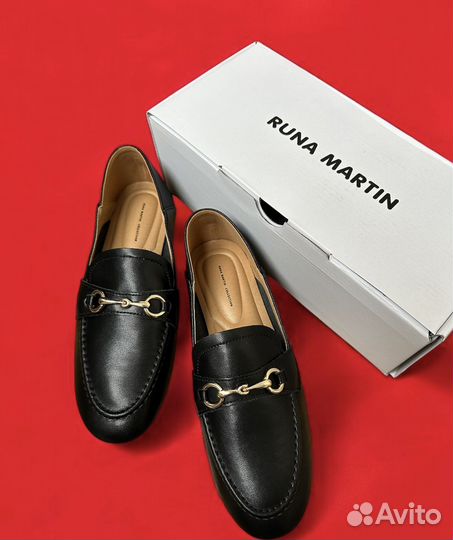 Лоферы женские