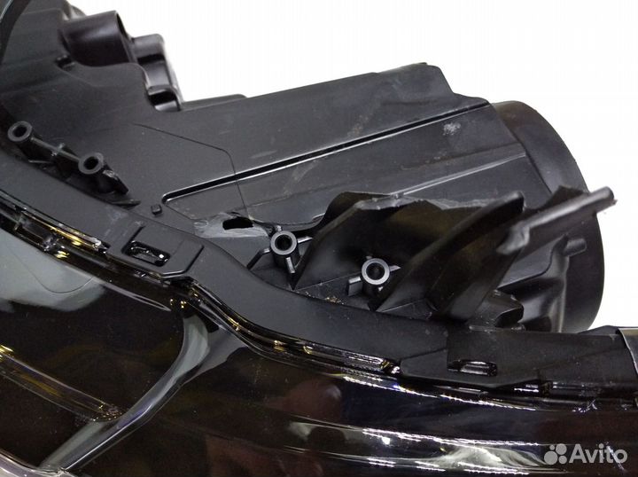 Фара Mitsubishi Outlander 2015-2022