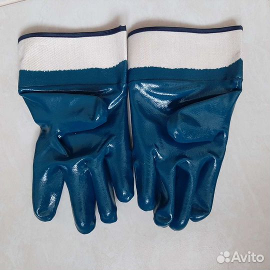 Перчатки нитриловые