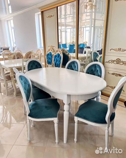 Кухонный стол и стулья. Собственное производство