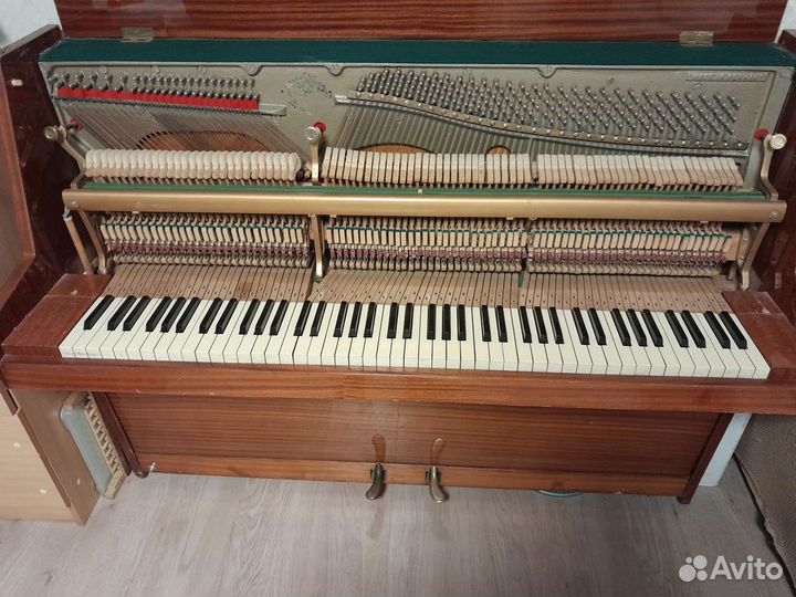 Акустическое пианино
