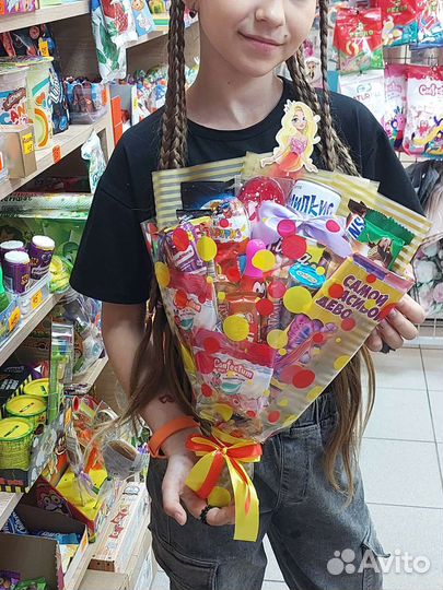 Сладкие букеты и подарки из конфет