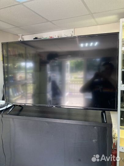 Телевизор TCL LED40D3000