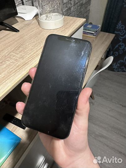 iPhone X, 256 ГБ