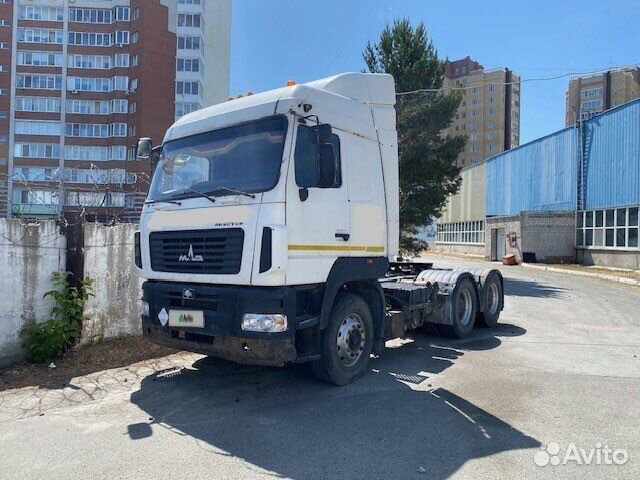 МАЗ 6430B9-1420-012 с полуприцепом, 2014