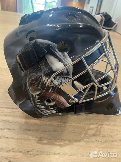 Вратарский шлем jr