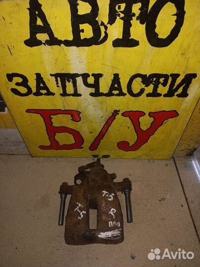 Суппорт задний правый Фольксваген Транспортер Т-5