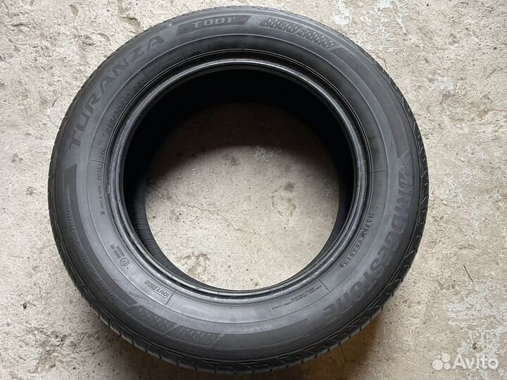 Bridgestone Turanza T001 215/60 R16