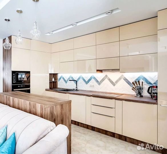 Кухня современная на заказ. Доставка и сборк