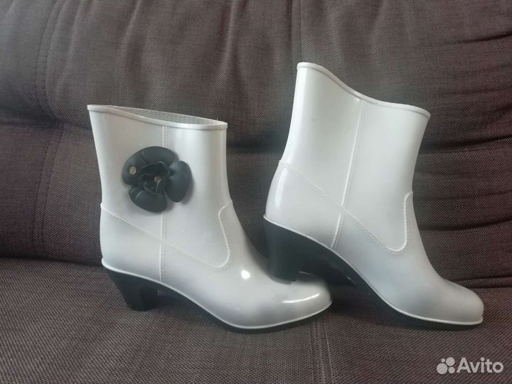 Резиновые сапожки женские пвх
